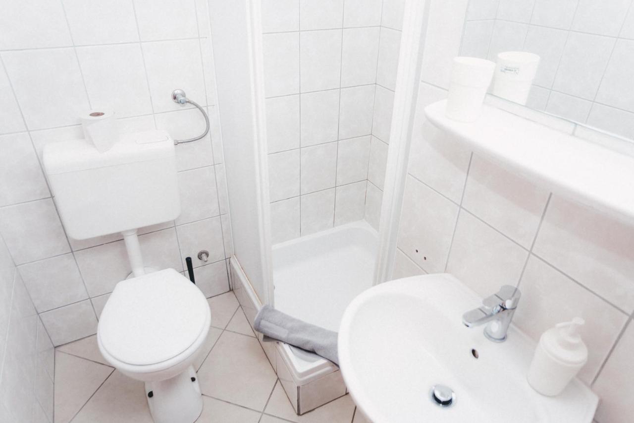 Apartmani Males 로고즈니차 외부 사진
